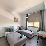 Elysia Park B6 - 2br With Sunny Balcony, Pool, Gym, Free Parking * Paphos