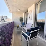 Elysia Park B6 - 2br With Sunny Balcony, Pool, Gym, Free Parking Apartament Paphos