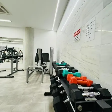 Elysia Park 6 - 2br With Sunny Balcony, Pool, Gym, Free Parking * بافوس