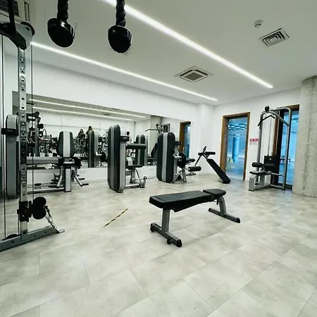 شقة Elysia Park 6 - 2br With Sunny Balcony, Pool, Gym, Free Parking