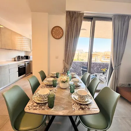 شقة Elysia Park 6 - 2br With Sunny Balcony, Pool, Gym, Free Parking بافوس
