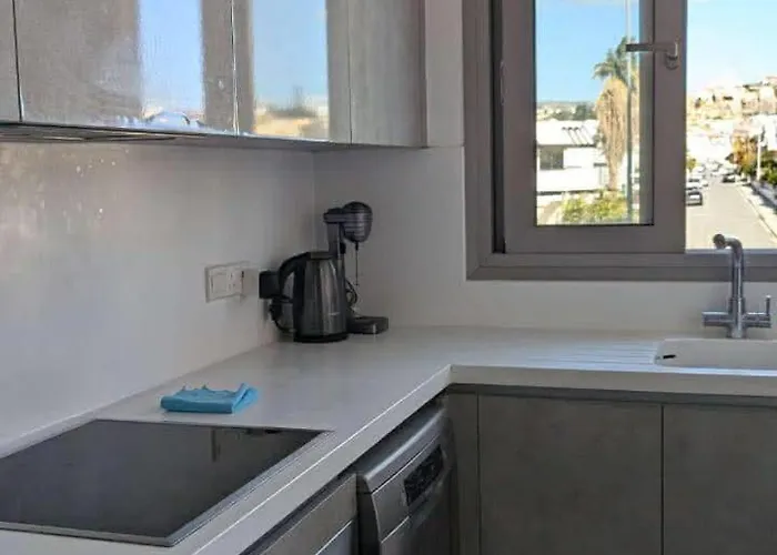 Stylish 2br With Balcony, Pool, Gym, Free Parking At Elysia Park S6 *