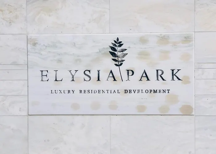 Stylish 2br With Balcony, Pool, Gym, Free Parking At Elysia Park S6